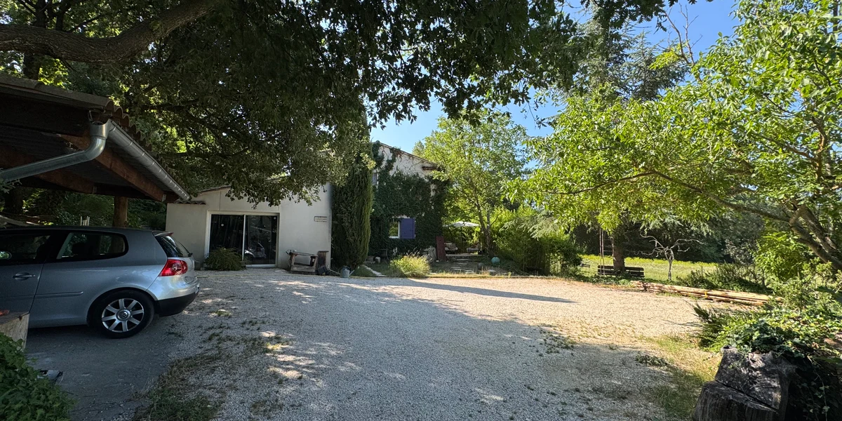 Les Hamadryades in Le Chaffaut Saint Jurson  - photo 3